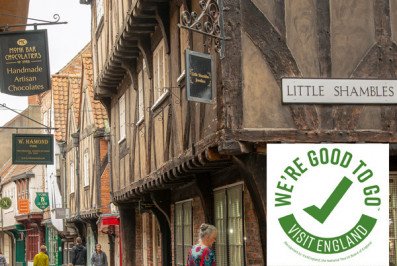 singles holidays over 50 uk